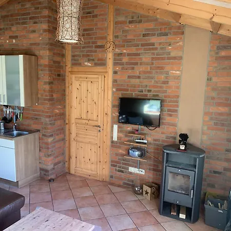 Peaceful Garden Stay, Cleaning Included Pruchten